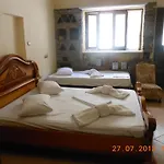 Afroditi 3* Skopelos stad