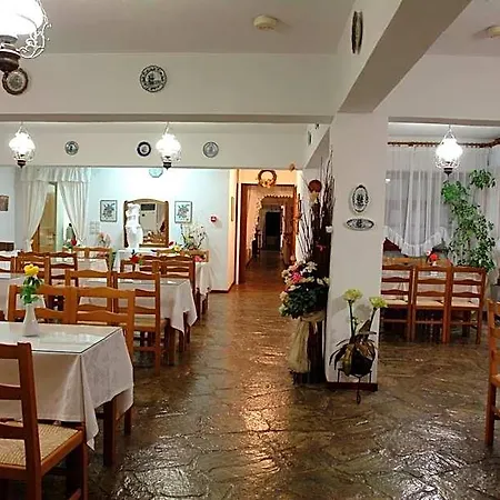 Afroditi Panormos (Skopelos)