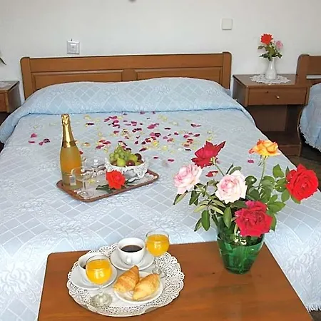 Afroditi Panormos (Skopelos)